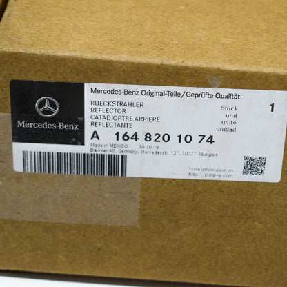 NEW MERCEDES-BENZ GL-CLASS X164 REAR BUMPER RIGHT REFLECTOR A1648201074 ORIGINAL