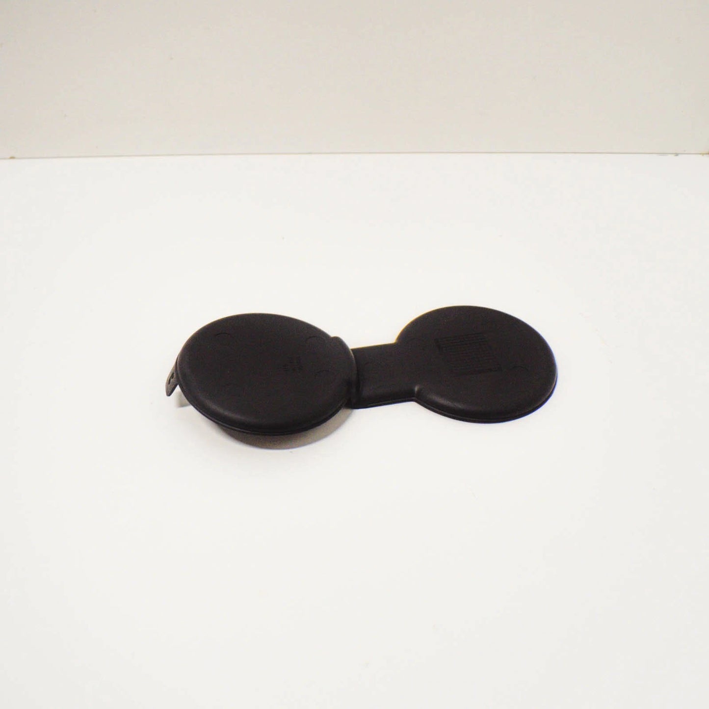 NEW VOLKSWAGEN PASSAT B7 TITAN BLACK INSERT FOR CUP HOLDER 56186330182V ORIGINAL