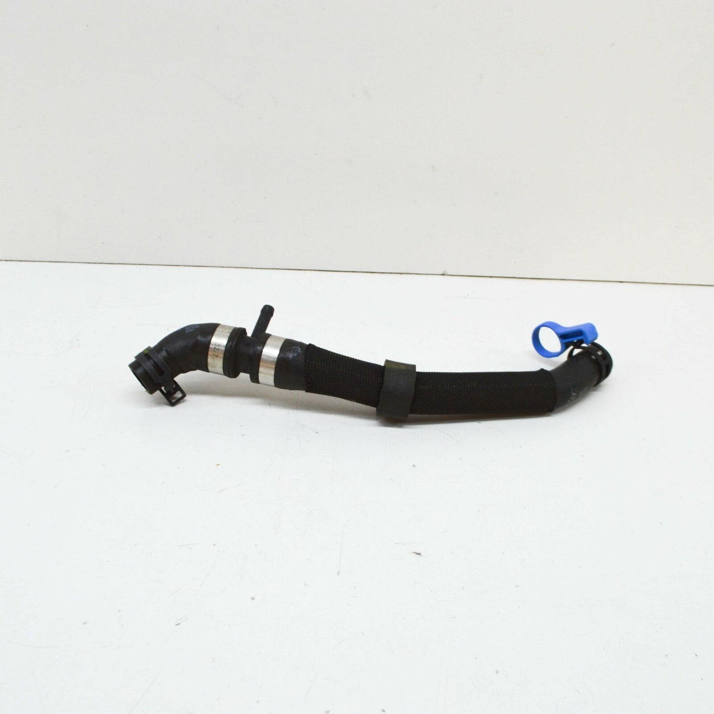NEW MERCEDES-BENZ E W213 ENGINE COOLING WATER PIPE A2138309904 ORIGINAL
