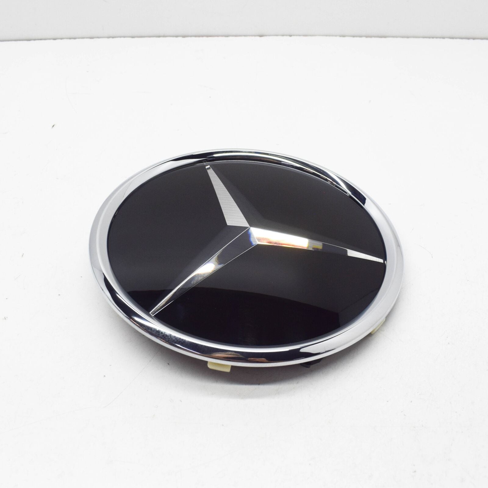 NEW MB E W213 RADIATOR GRILLE STAR BADGE EMBLEM BASE PLATE A0008880000 ORIGINAL