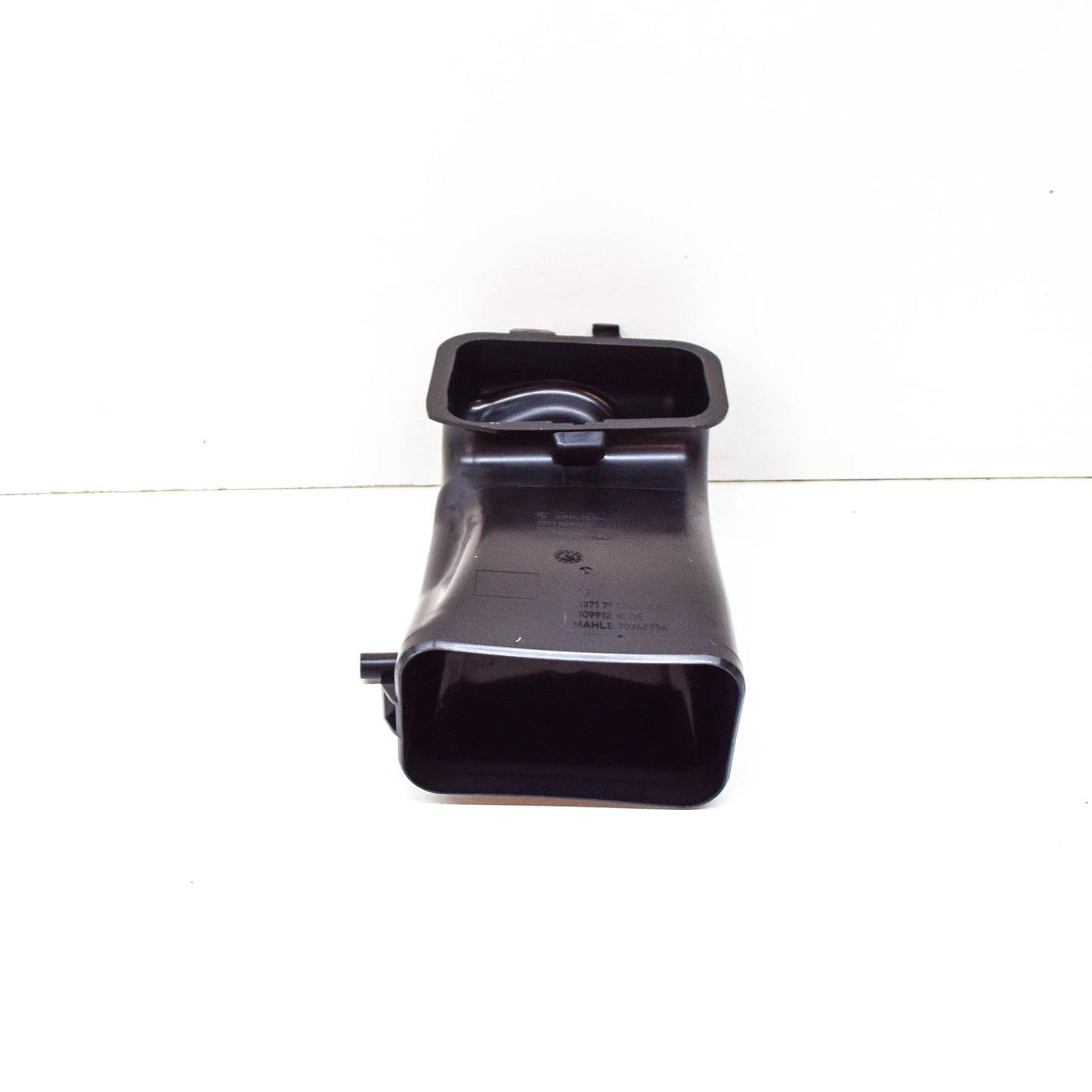 NEW BMW 5 F10 1.6 PETROL 520I AIR CHANNEL 7577471 13717577471 2016 ORIGINAL