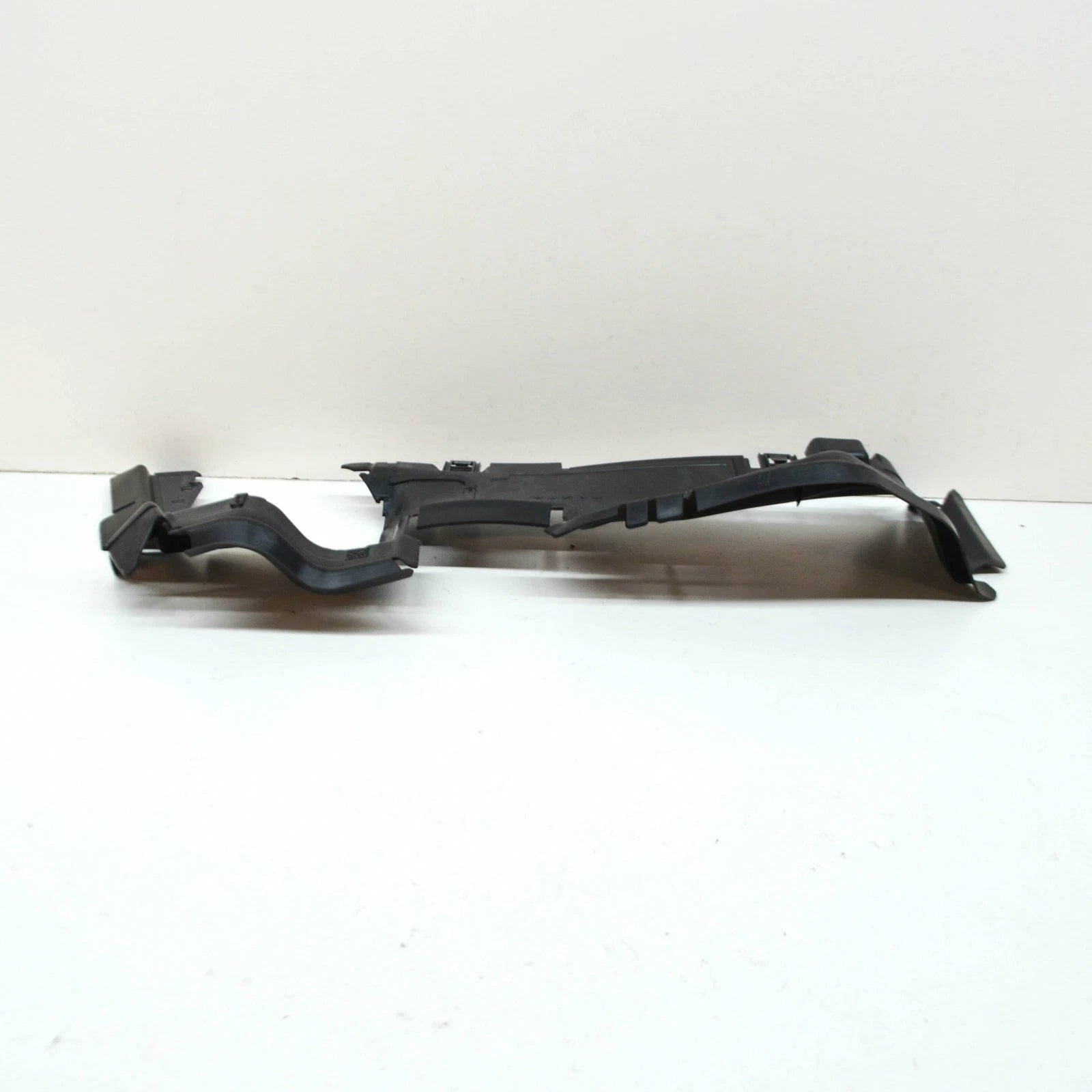 NEW AUDI Q5 FY RIGHT RADIATOR AIR GUIDE 80A121284EC