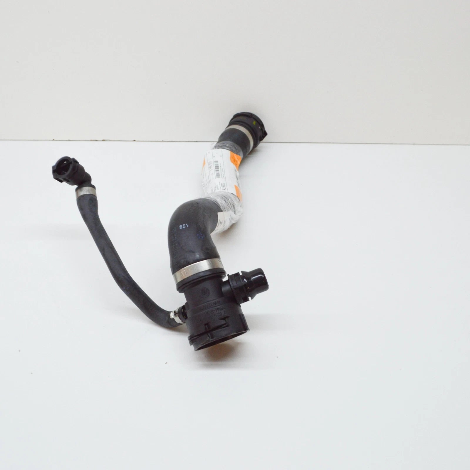 NEW BMW X3 E83 RADIATOR COOLANT HOSE 17123445893 3445893 ORIGINAL