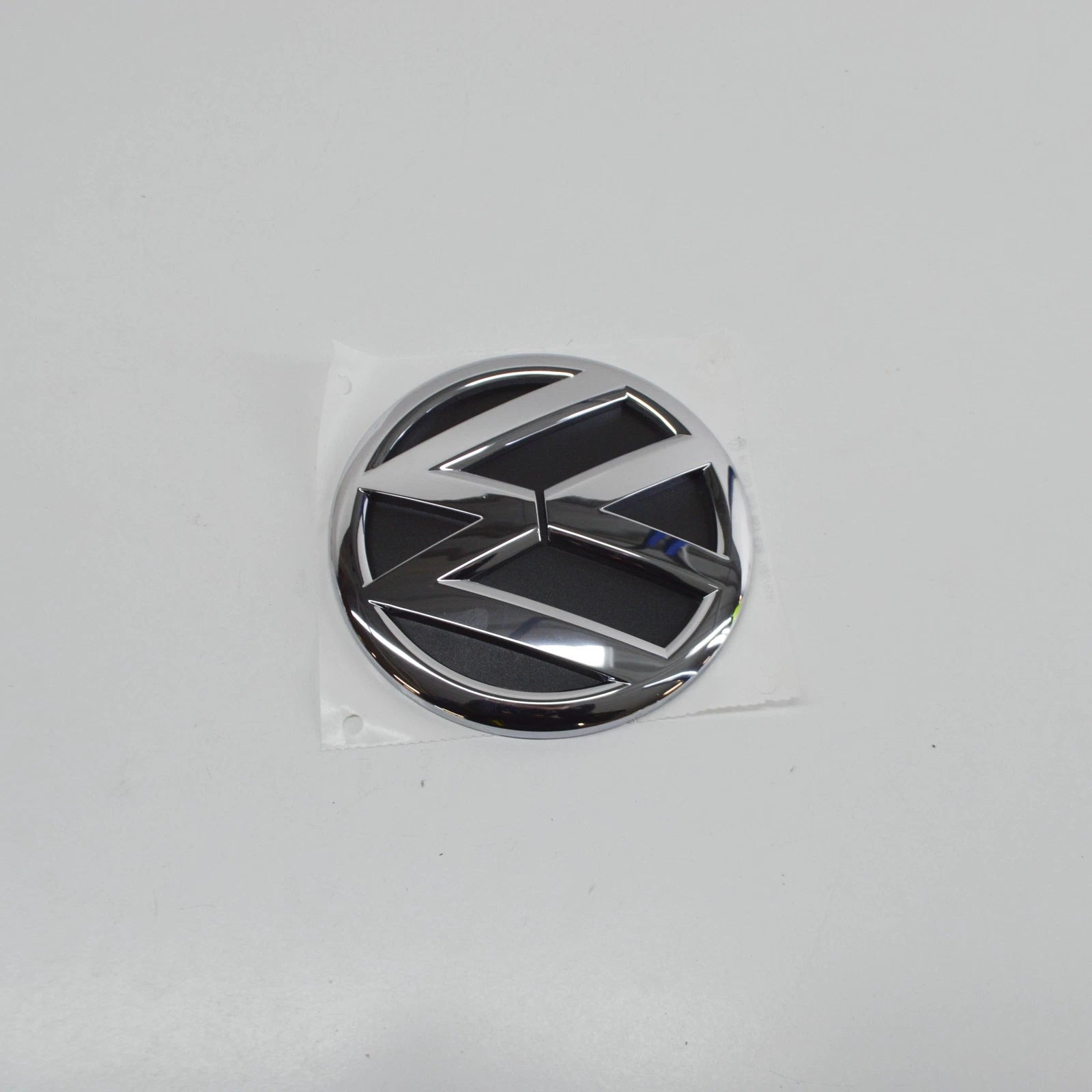 NEW VW CADDY III FURGON 2K MK3 REAR BOOTLID BADGE 2K5853630ULM ORIGINAL