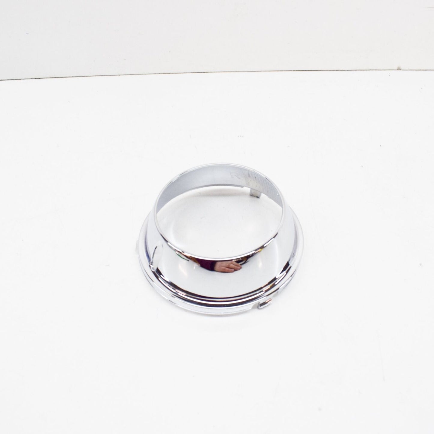 NEW MERCEDES-BENZ C-CLASS W204 FRONT RIGHT FOG LIGHT TRIM A2048851874 ORIGINAL