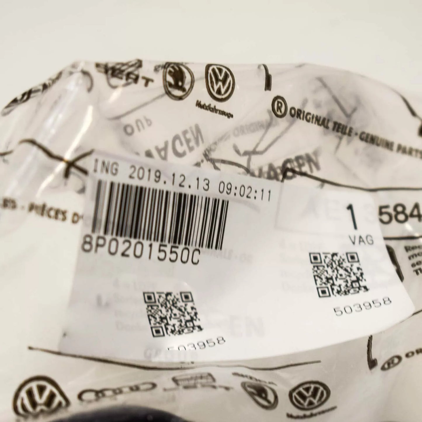 NEW AUDI A3 8P FUEL GAS CAP 8P0201550C