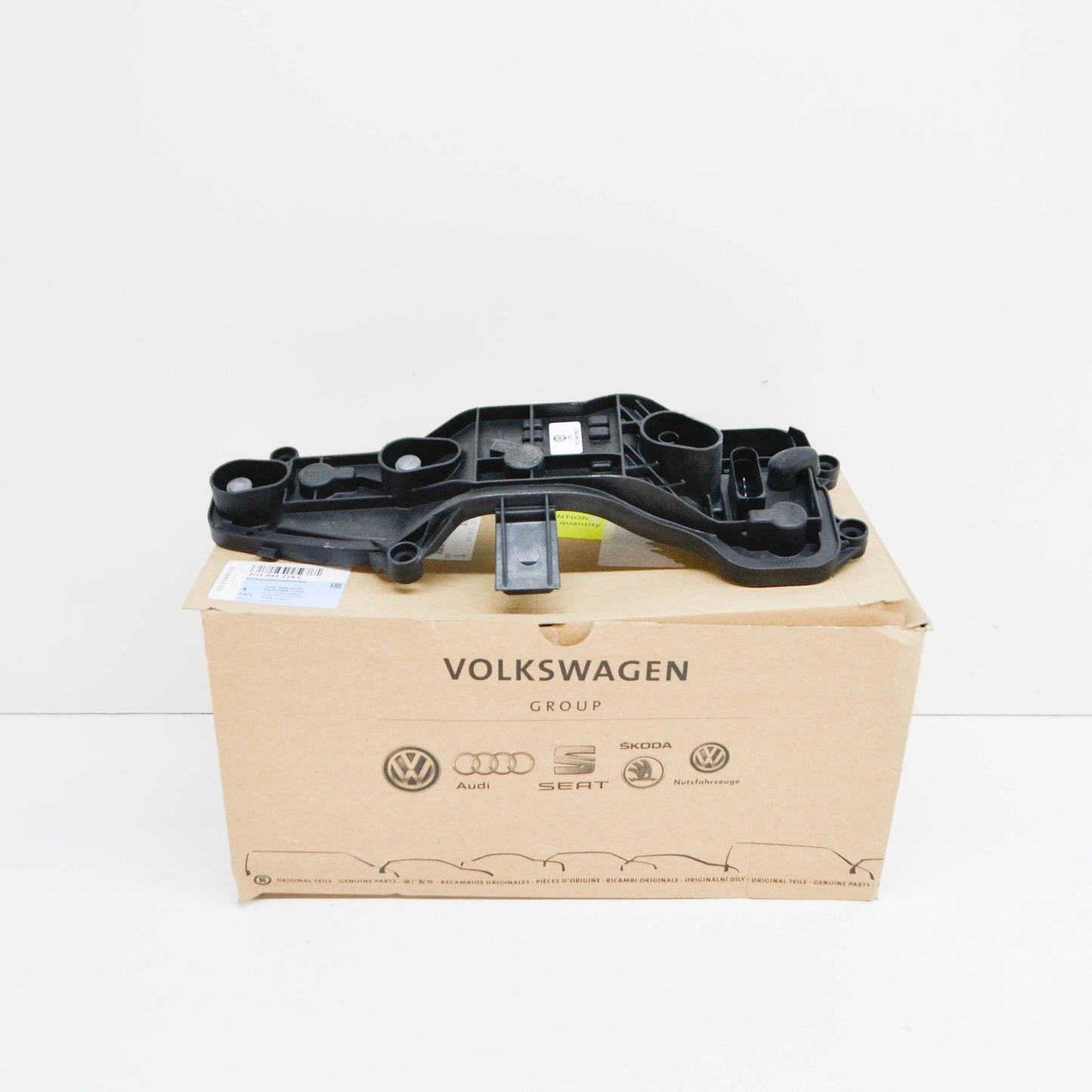 NEW VOLKSWAGEN AMAROK REAR RIGHT TAILLIGHT BULB HOLDER 2H2945258C ORIGINAL