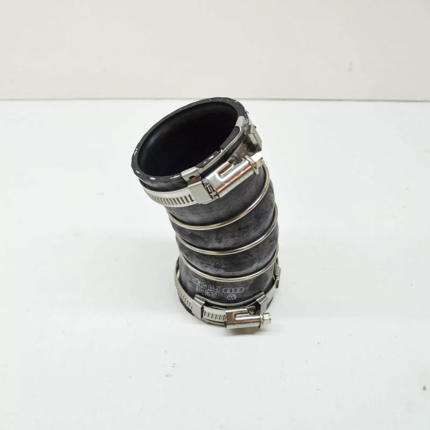 NEW AUDI RS6 AVANT 4F C6 LEFT UPPER INTERCOOLER HOSE PIPE 07L145745B