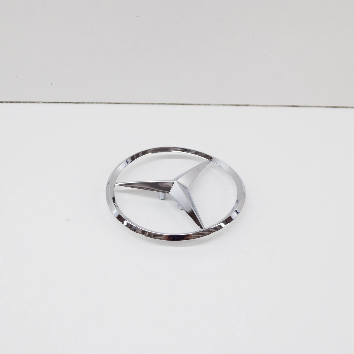 NEW MERCEDES-BENZ C215 CL REAR SILVER BOOT LID STAR BADGE EMBLEM A2157580058