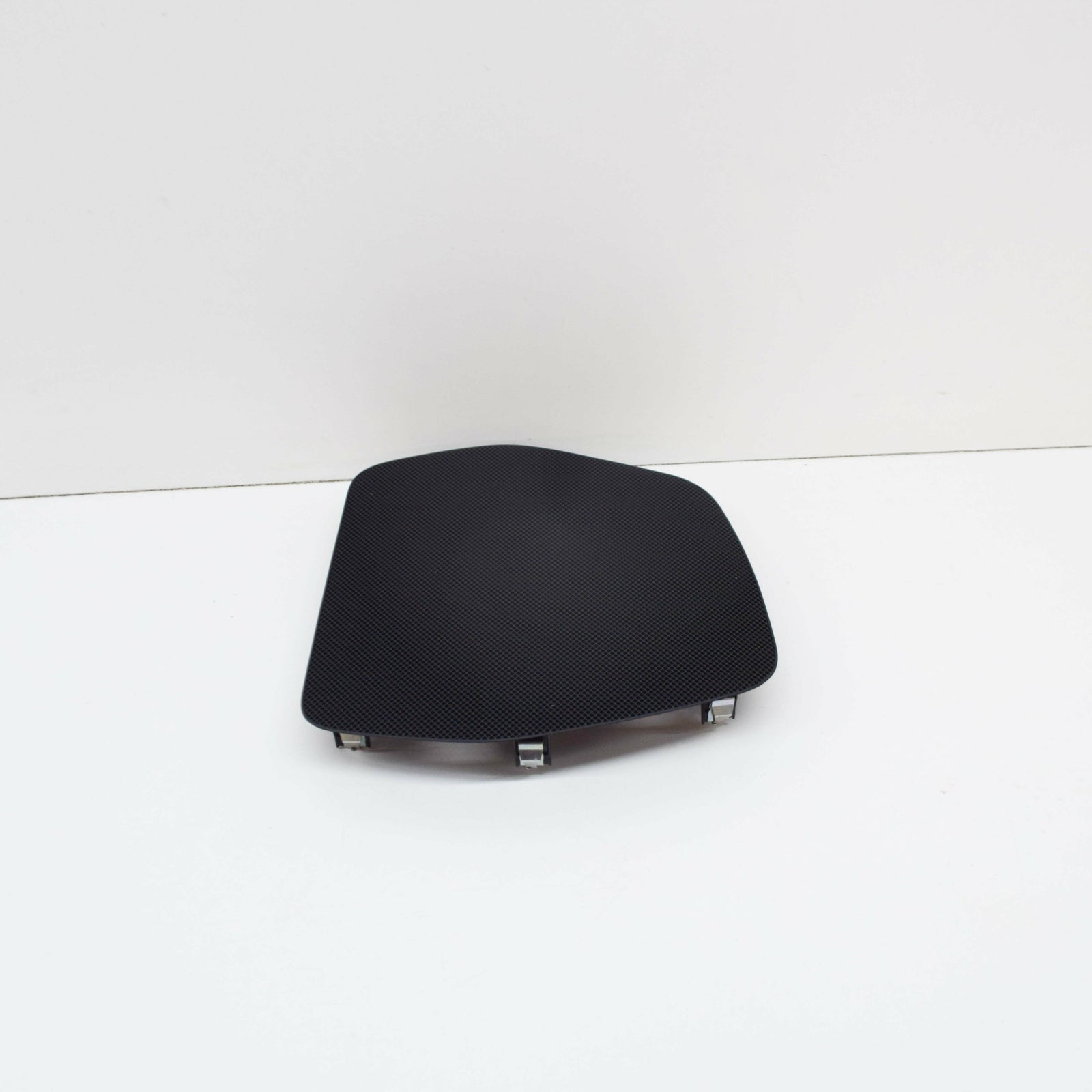 new mercedes-benz c w205 dash central loudspeaker cover a20568016079051 original