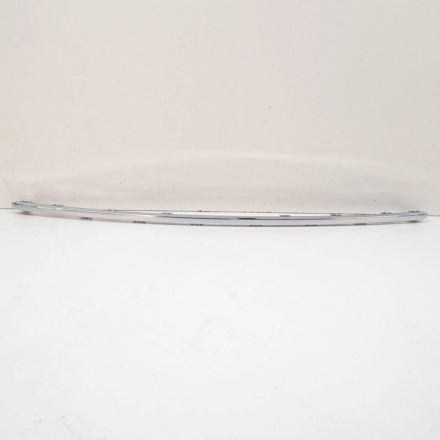 NEW MB S W222 REAR BUMPER CENTER CHROME MOLDING A2228853521 ORIGINAL