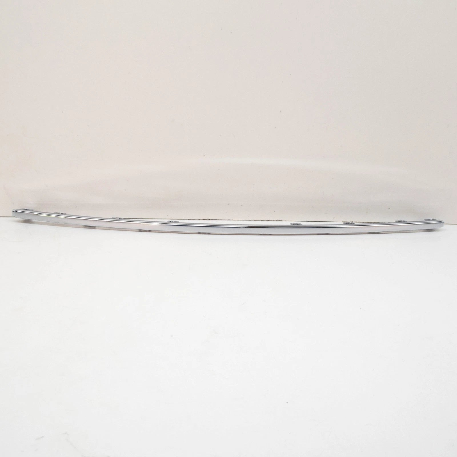 NEW MB S W222 REAR BUMPER CENTER CHROME MOLDING A2228853521 ORIGINAL