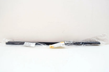 NEW BMW 3 CONVERTIBLE E30 FRONT RIGHT DOOR WEATHERSTRIP 51321924754 ORIGINAL