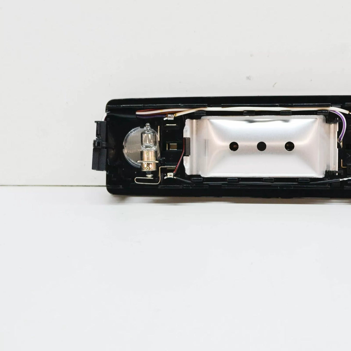 NEW BMW 3 COMPACT E36 INTERIOR READING LIGHT 63318357865 8357865 ORIGINAL