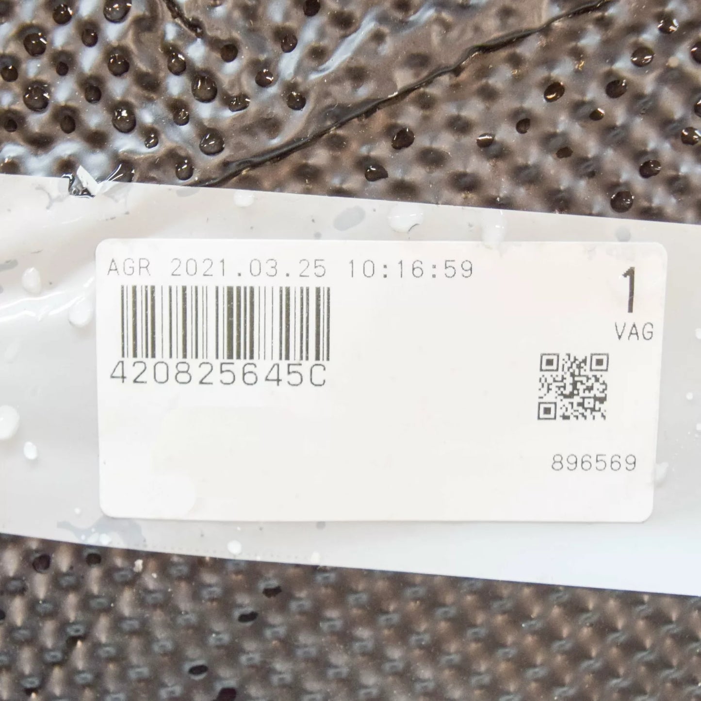 NEW AUDI R8 42 REAR UPPER LEFT HEAT SHIELD PLATE 420825645C