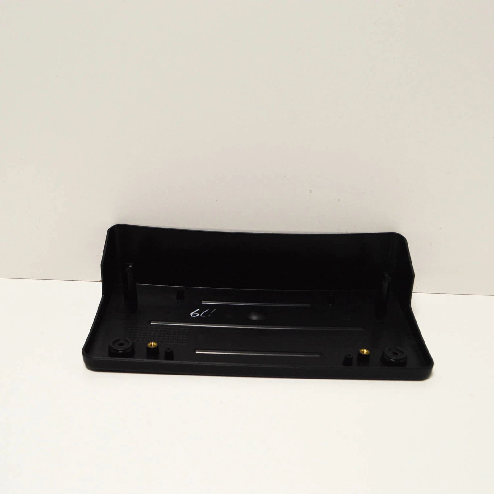 NEW BMW X5 F85 M FRONT BUMPER LICENSE PLATE BRACKET 51138056300 ORIGINAL