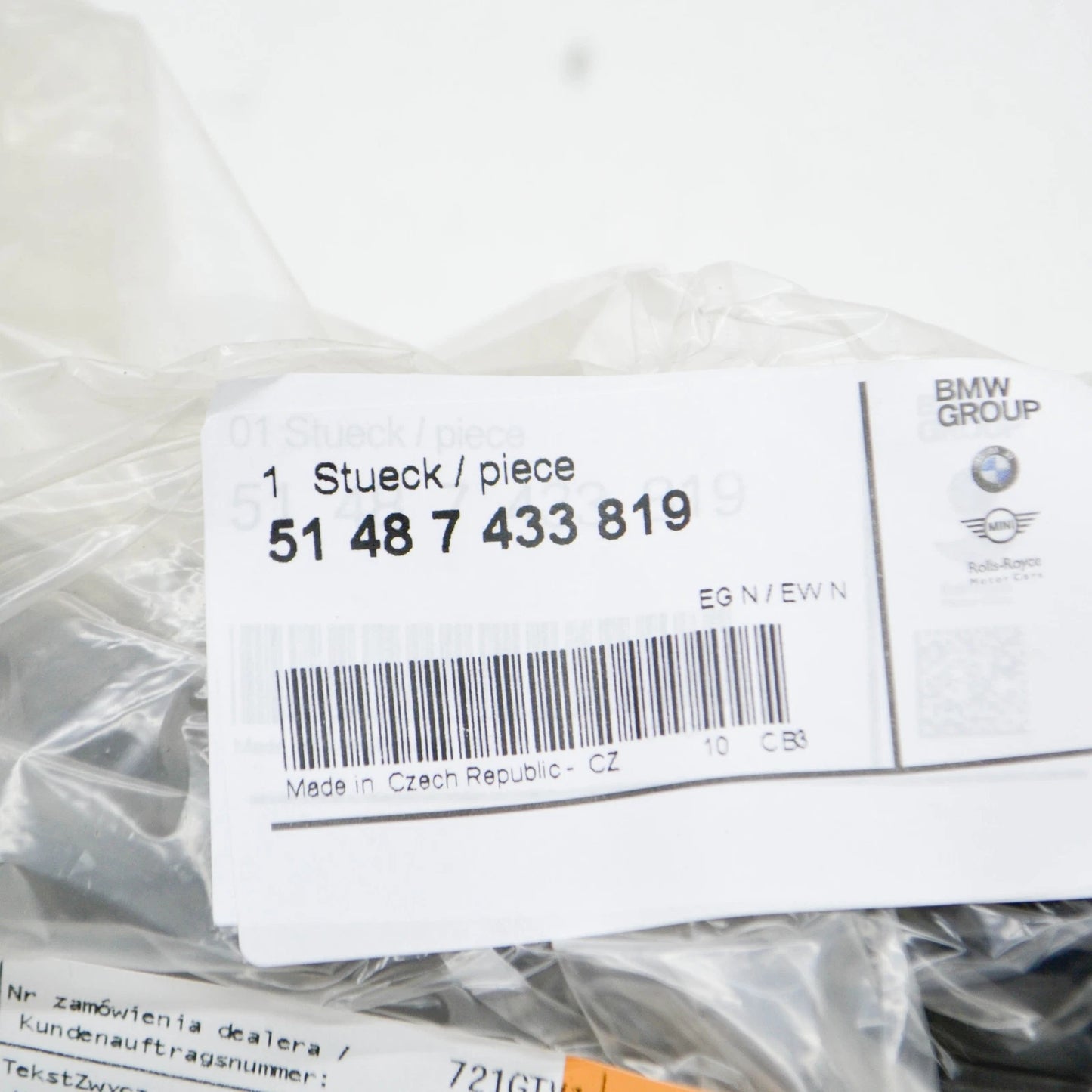 NEW BMW 3 G20 LEFT SIDE FRAME SEAL 51487433819 7433819 ORIGINAL