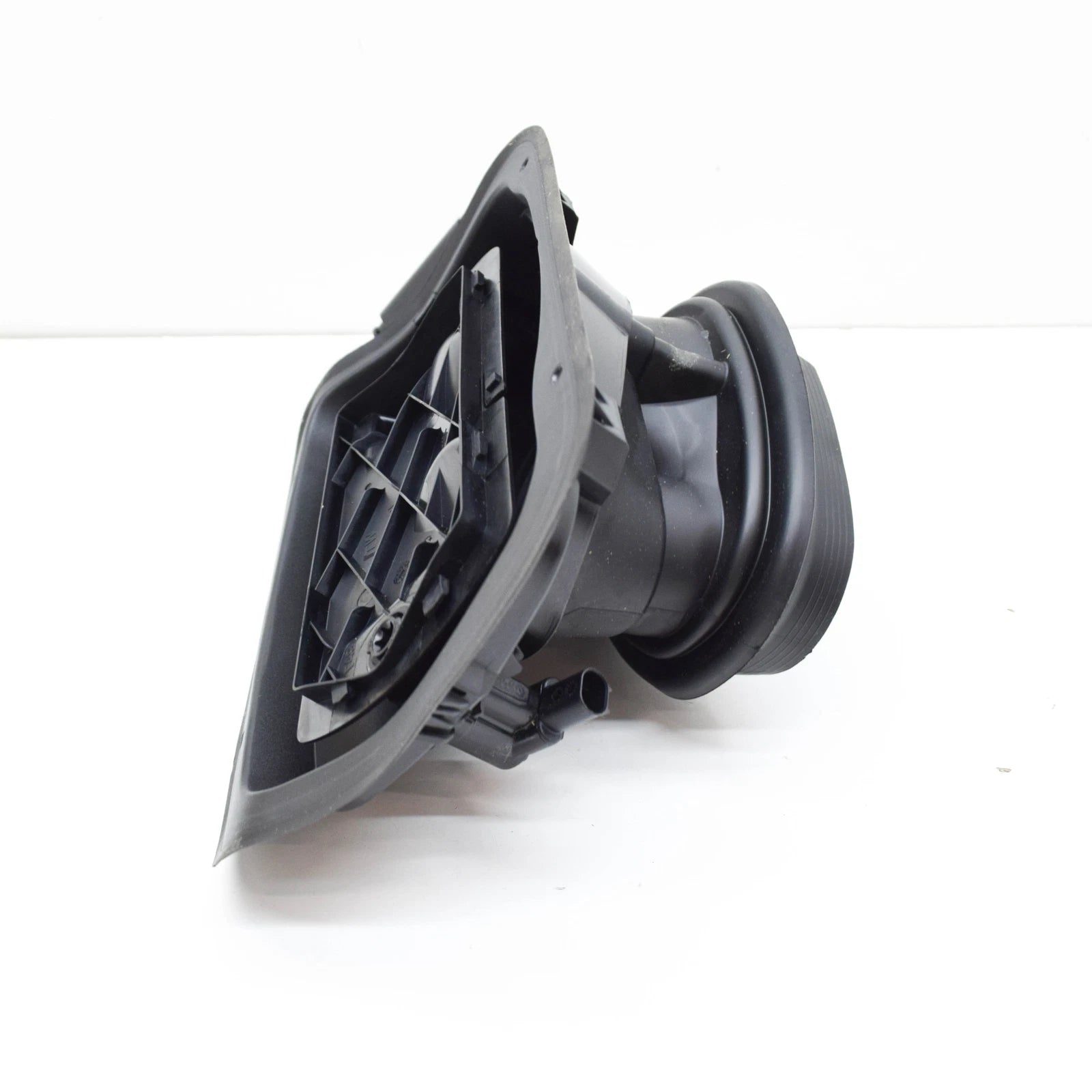 NEW BMW X1 F48 FUEL TANK FLAP 51177458867 7458867 ORIGINAL