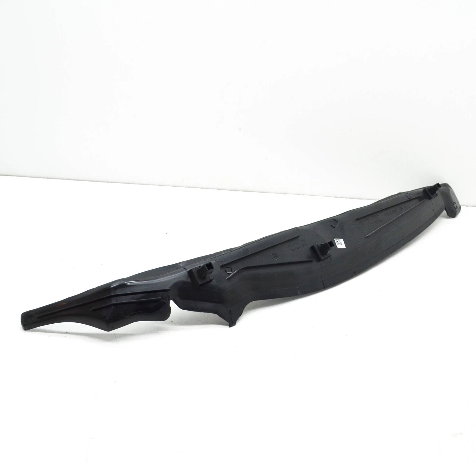 NEW VOLKSWAGEN JETTA MK7 FRONT RIGHT WING PLASTIC COVER 17A821112B