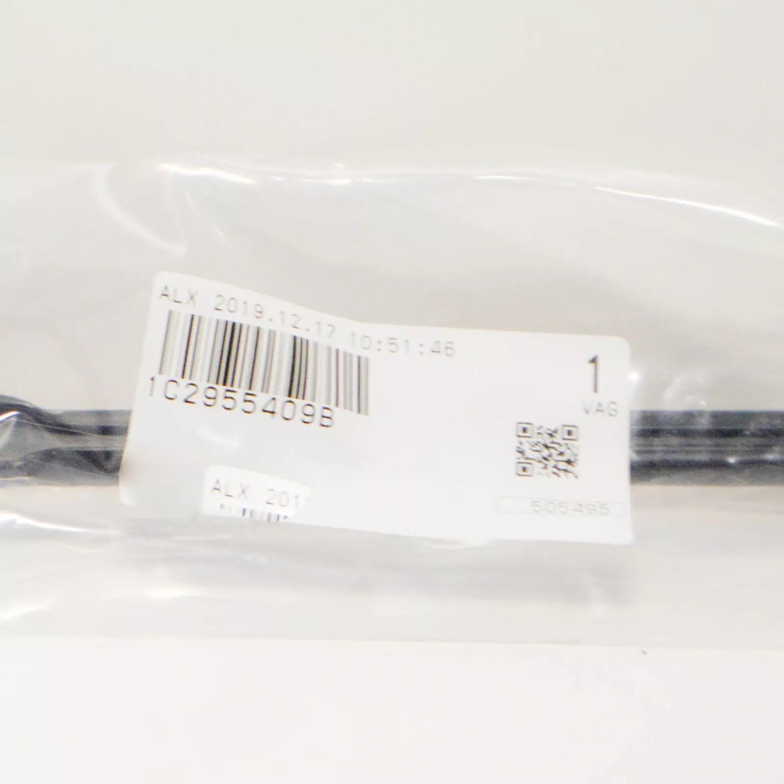 NEW VOLKSWAGEN BEETLE A5 FRONT LEFT WIPER ARM 1C2955409B 1999 RHD