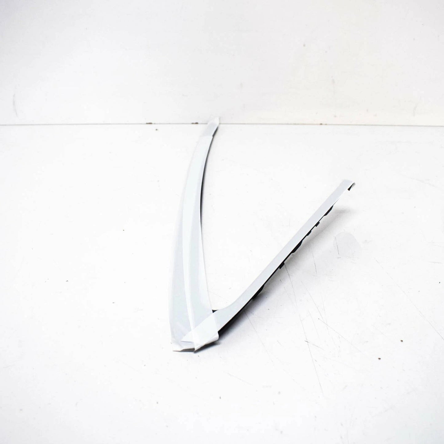 NEW AUDI A4 B9 RIGHT QUARTER PANEL REVEAL MOLDING 8W5853346AT94 ORIGINAL