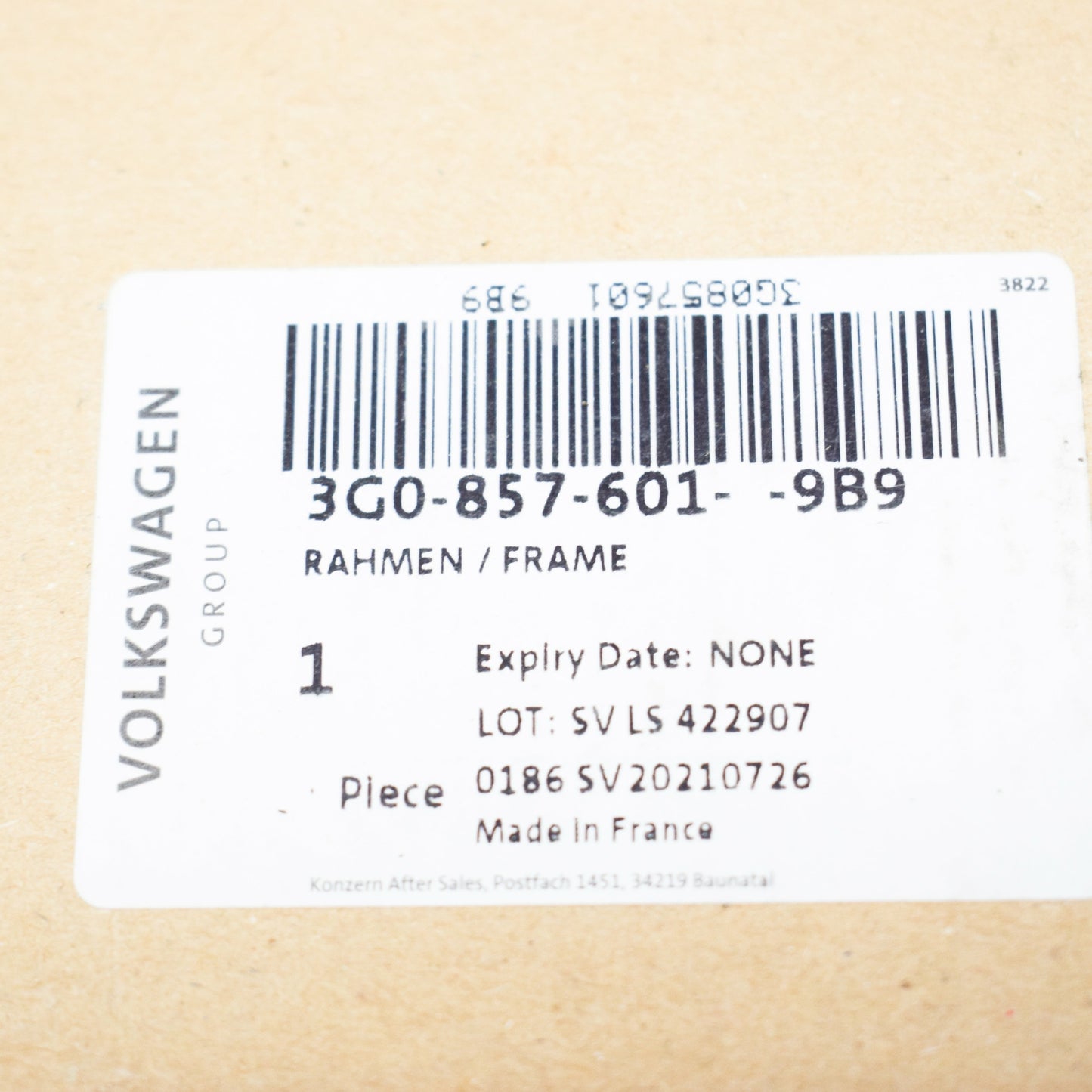 NEW VW PASSAT B8 FRONT LEFT DOOR MIRROR INNER TRIM 3G08576019B9 ORIGINAL