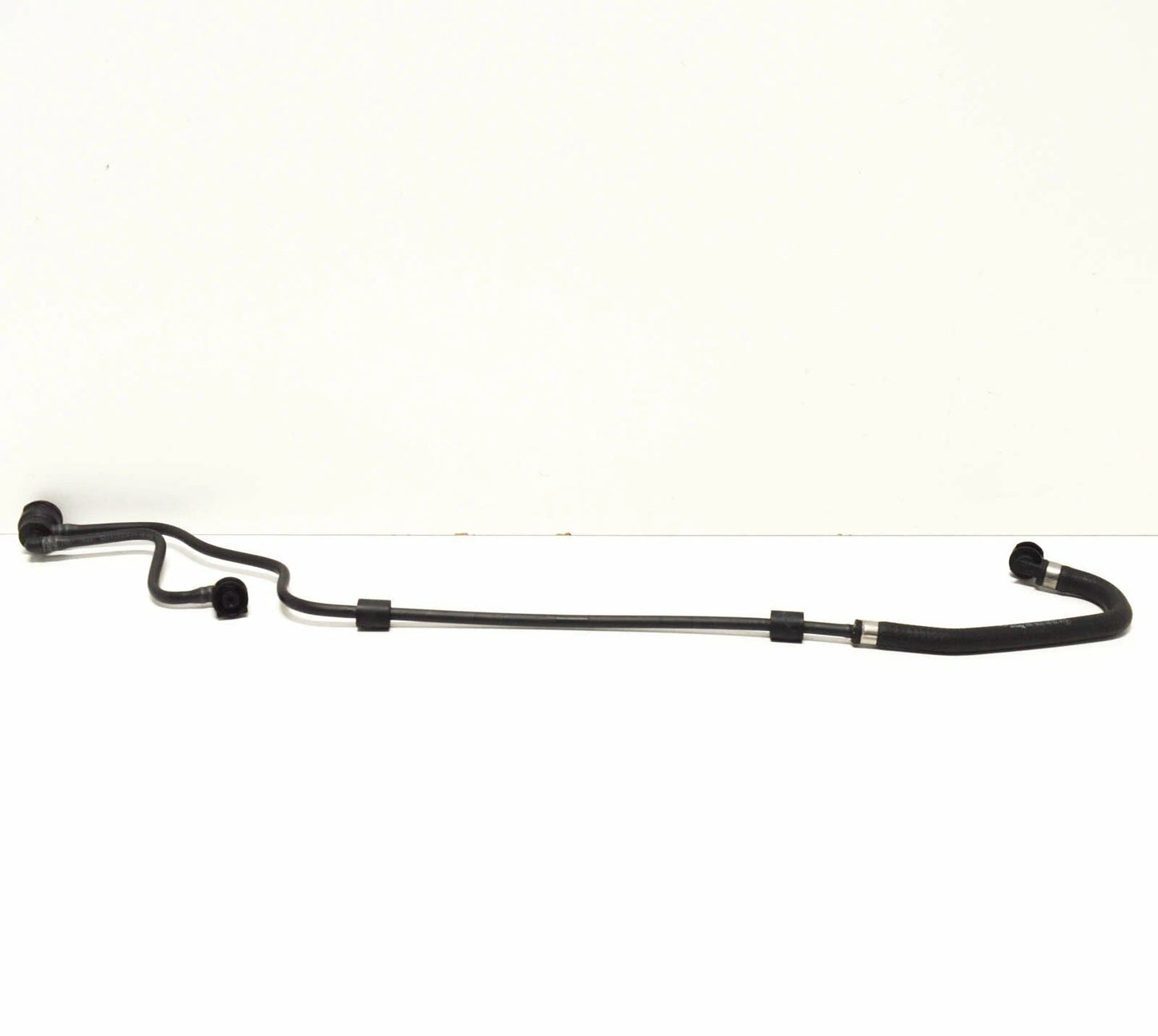 NEW MERCEDES-BENZ C-CLASS W205 COOLANT HOSE A2055010725 ORIGINAL