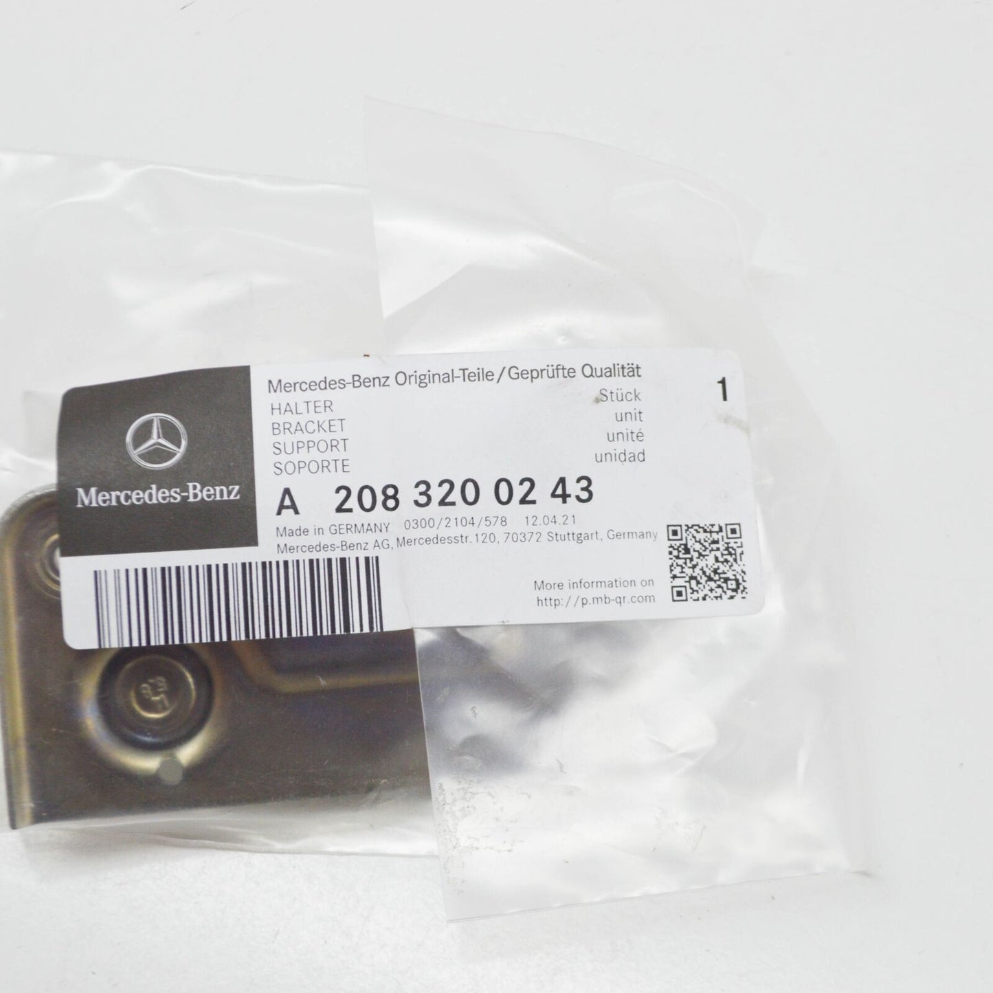 NEW MERCEDES-BENZ CLK C208 REAR TURNING ANGLE SENSOR BRACKET A2083200243