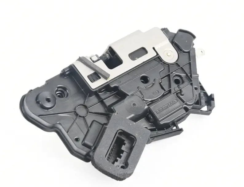 NEW VOLKSWAGEN BEETLE A5 FRONT RIGHT DOOR LOCK RHD 5K2837016J ORIGINAL