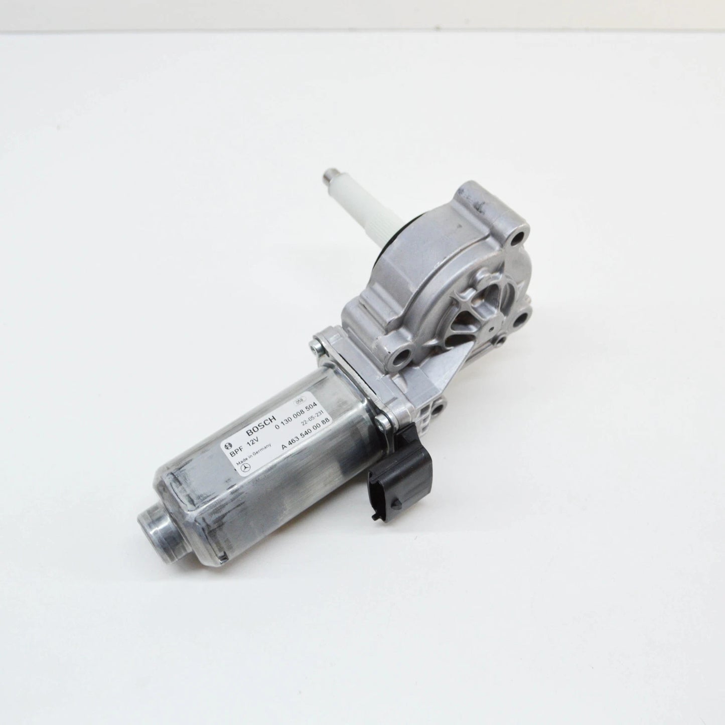 NEW MERCEDES-BENZ G W461 TRANSFER CASE ELECTRIC MOTOR A4635400088 ORIGINAL