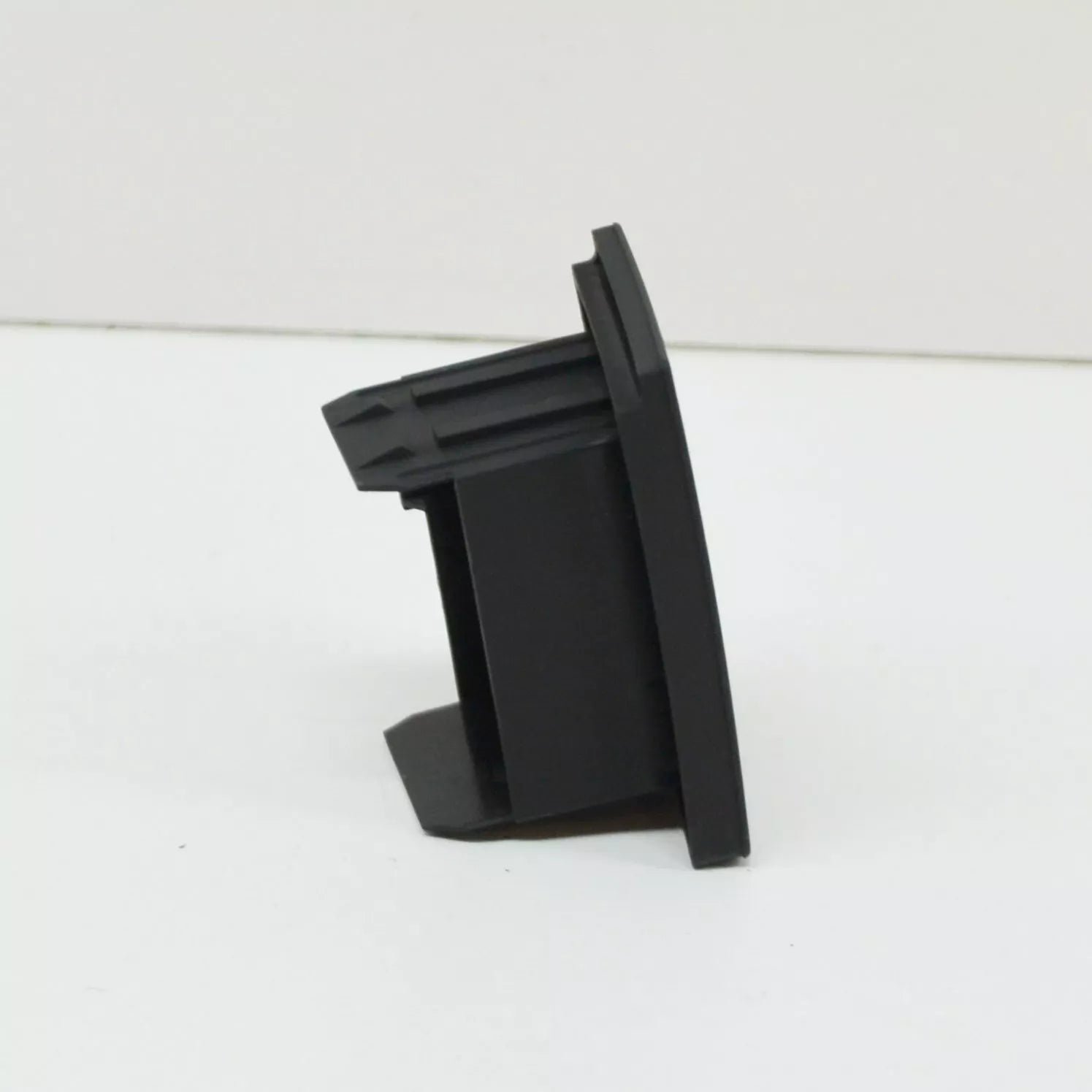 NEW VOLKSWAGEN TOUAREG 7L CONSOLE REAR DUMMY COVER 7L6963341J ORIGINAL