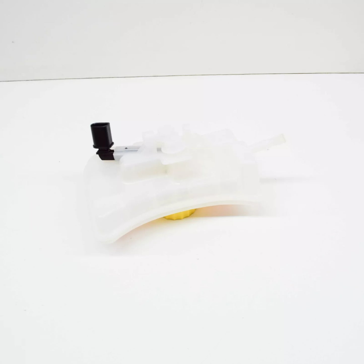 NEW AUDI A6 C6 BRAKE FLUID TANK 8E0611301G 3.0 PETROL