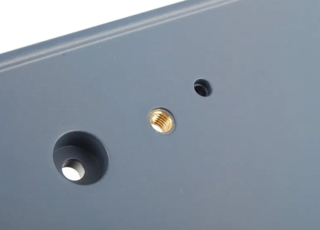 NEW BMW 6 CABRIO E64 LICENCE PLATE BASE 51138043224 8043224 ORIGINAL