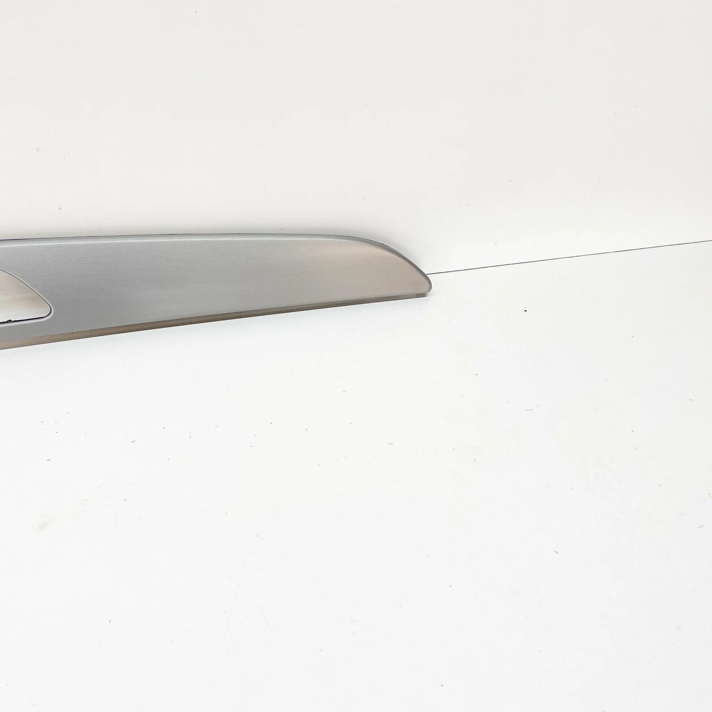 NEW MERCEDES-BENZ GLE C292 FRONT RIGHT DOOR PANEL TRIM STRIP A2927203201