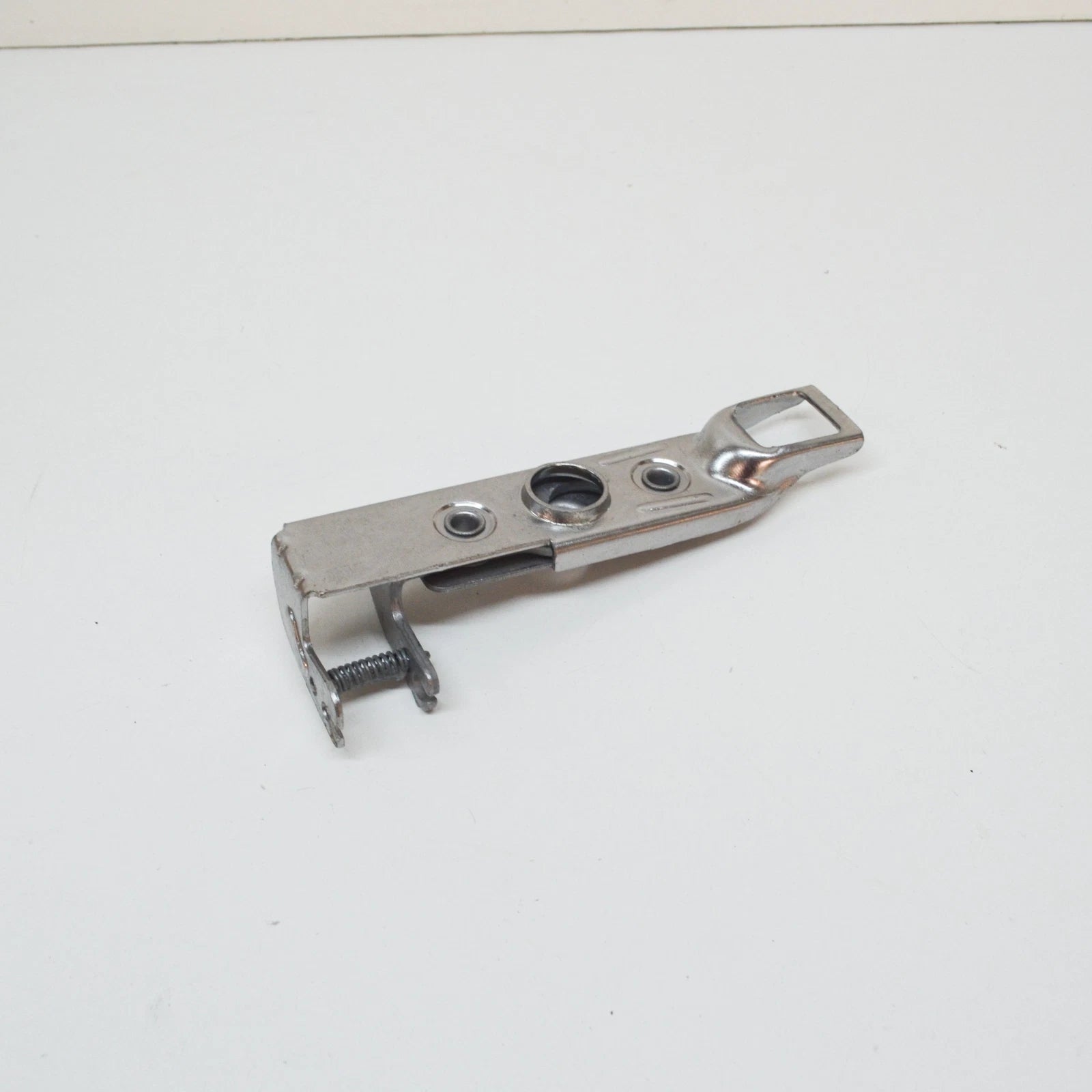 NEW MB VIANO W639 FRONT BONNET HOOD LOCK A9067500450