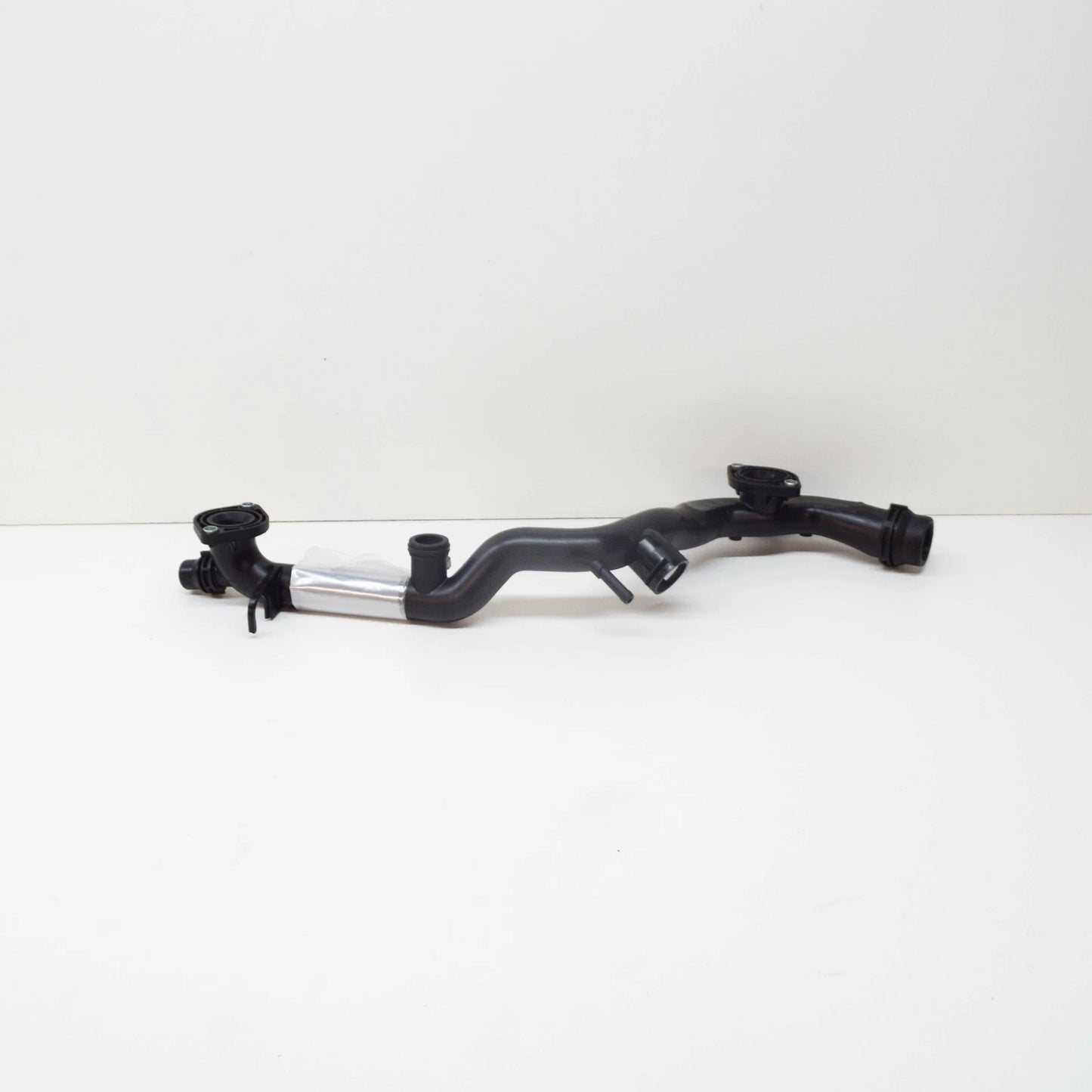 NEW AUDI Q7 4L ENGINE COOLANT PIPE 06E121045BD