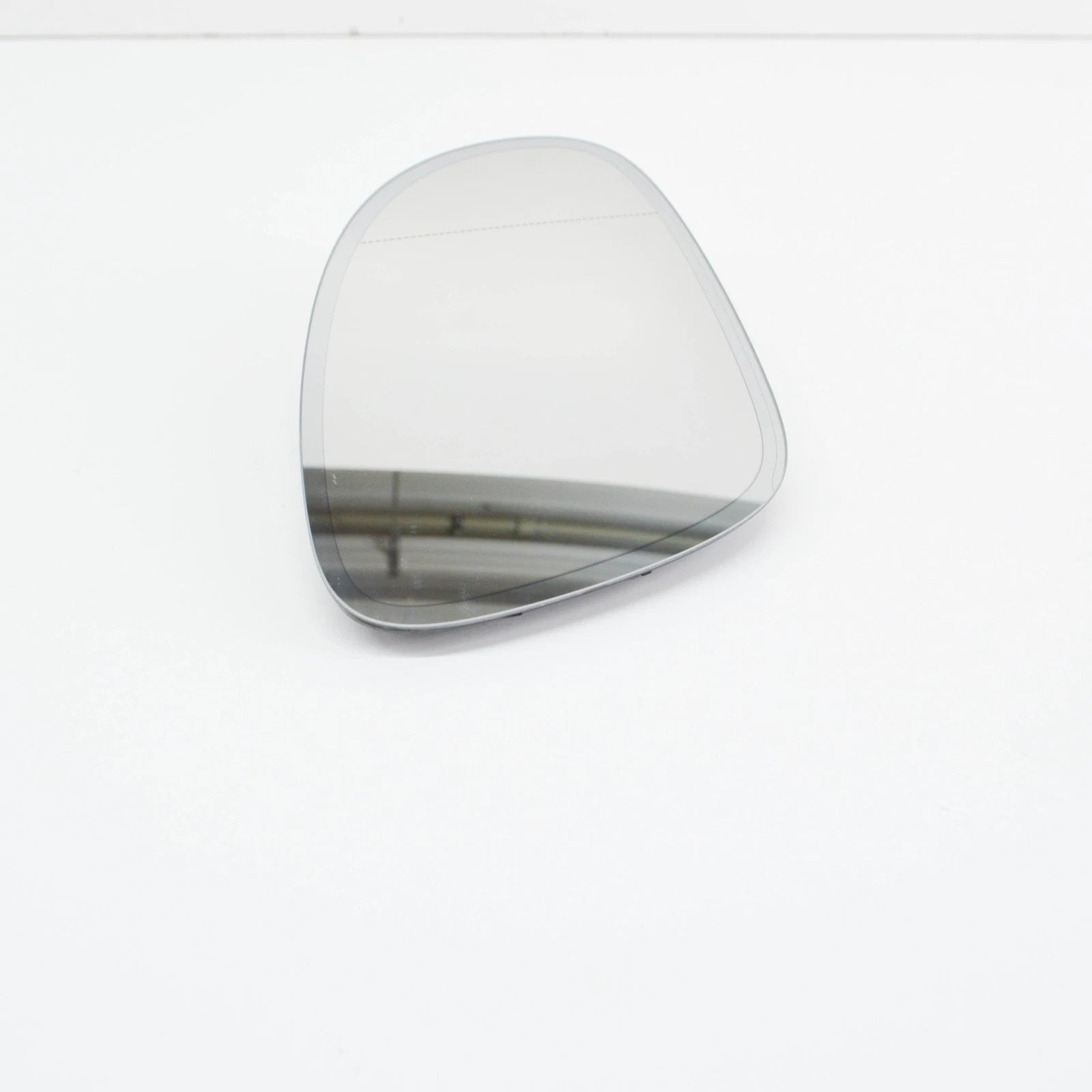 NEW VW GOLF V 1K MK5 FRONT RIGHT DOOR MIRROR GLASS RHD 5M0857522J ORIGINAL
