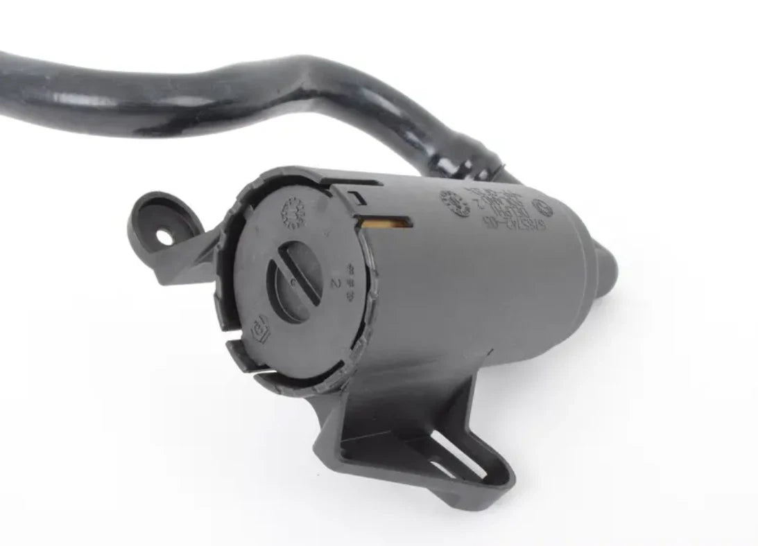 NEW BMW 1 CABRIO E88 VENT PIPE W/DUST FILTER 7191056 16137191056 ORIGINAL
