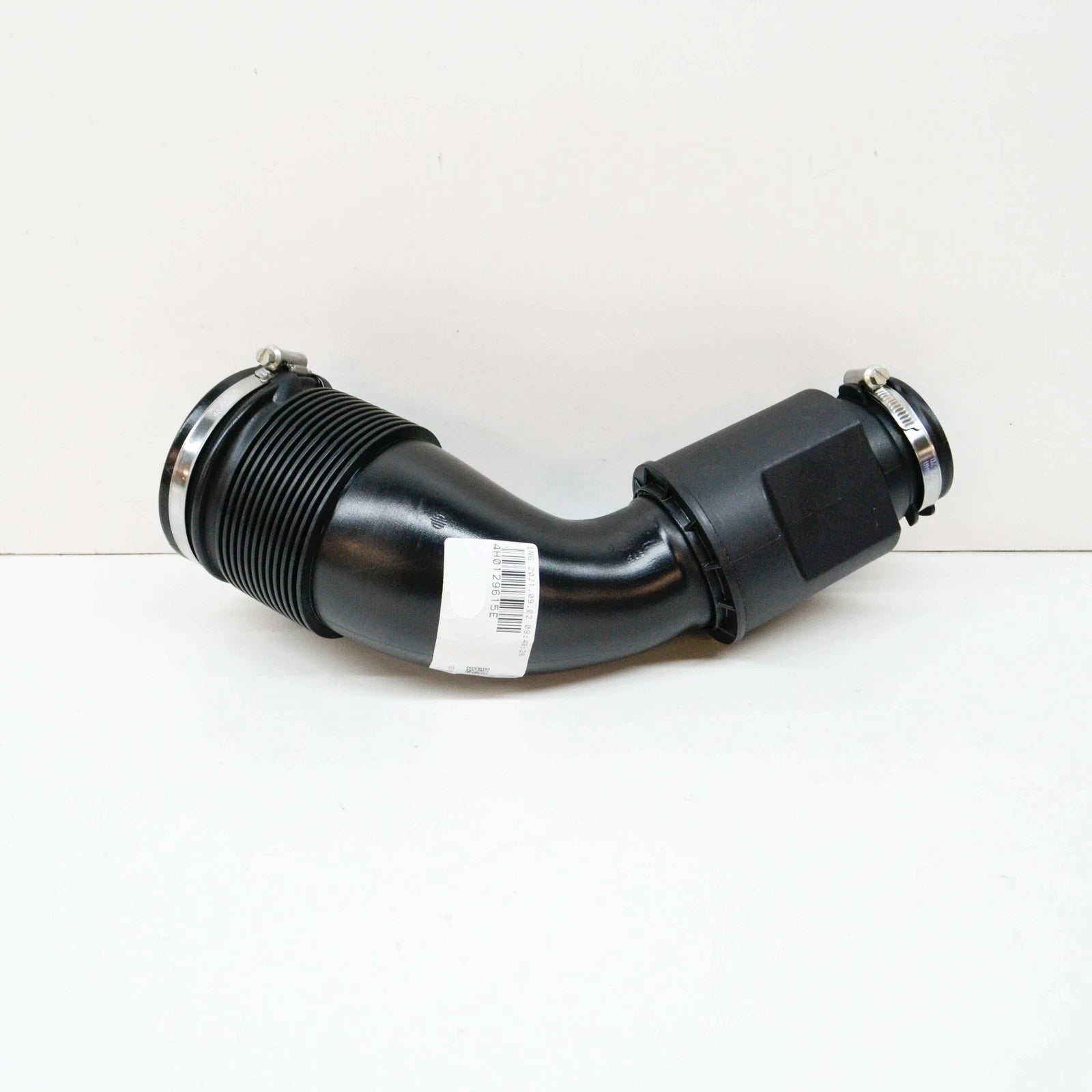 NEW AUDI A8 D4 LEFT REAR AIR INTAKE PIPE 4H0129615E