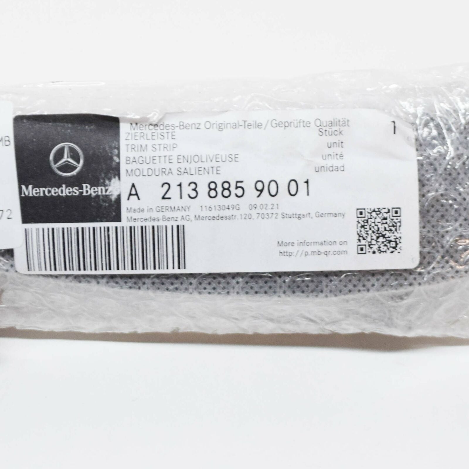 NEW MERCEDES-BENZ E W213 AMG FRONT BUMPER RIGHT TRIM STRIP A2138859001 ORIGINAL