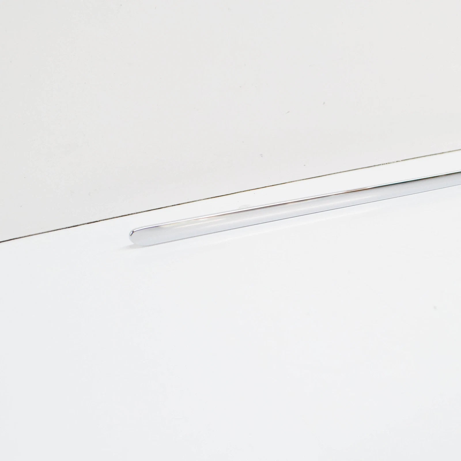 NEW MB S-CLASS W221 REAR LEFT DOOR LOWER MOULDING CHROME A2216904580 ORIGINAL