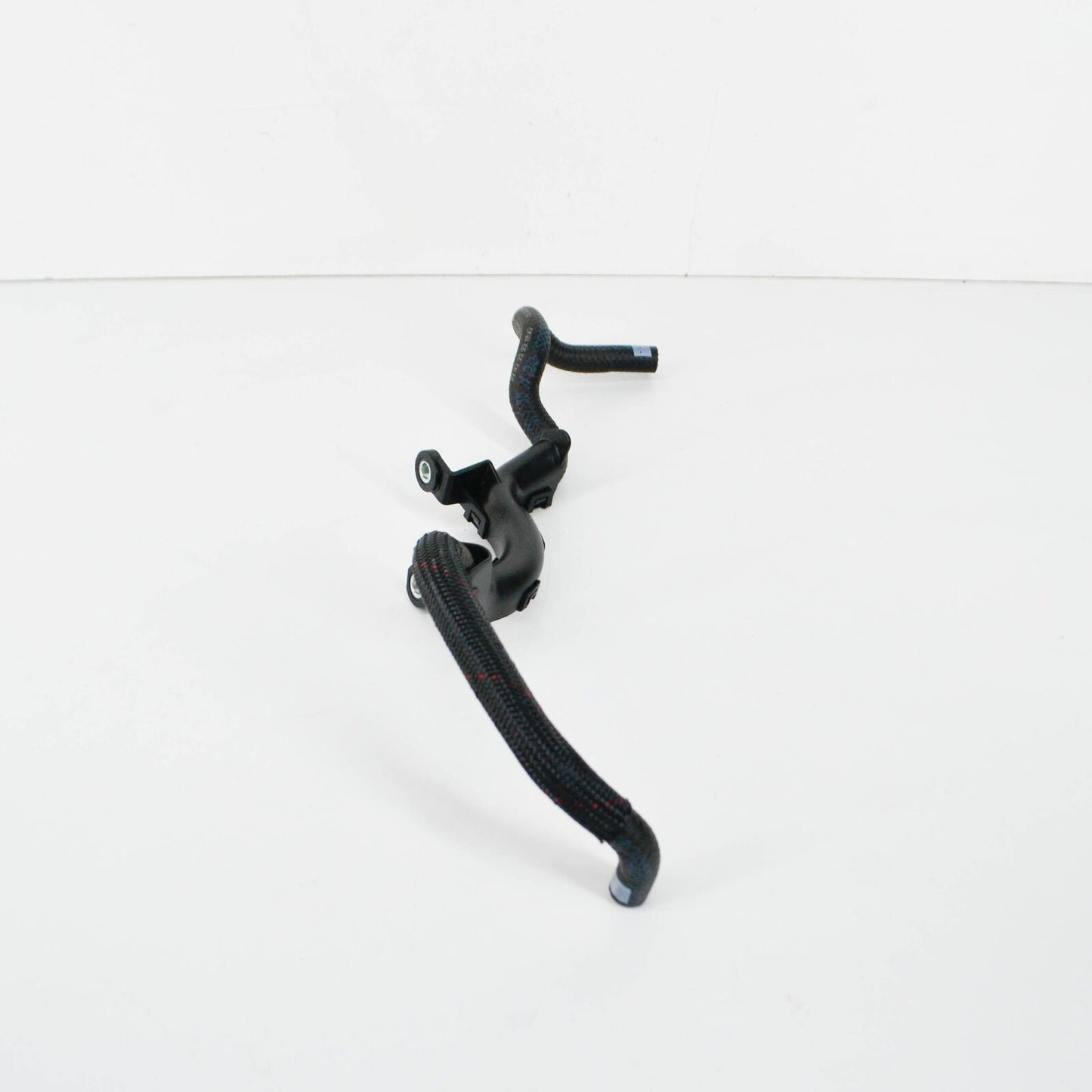 NEW MERCEDES-BENZ ML W164 FUEL LINE A6420702181 ORIGINAL