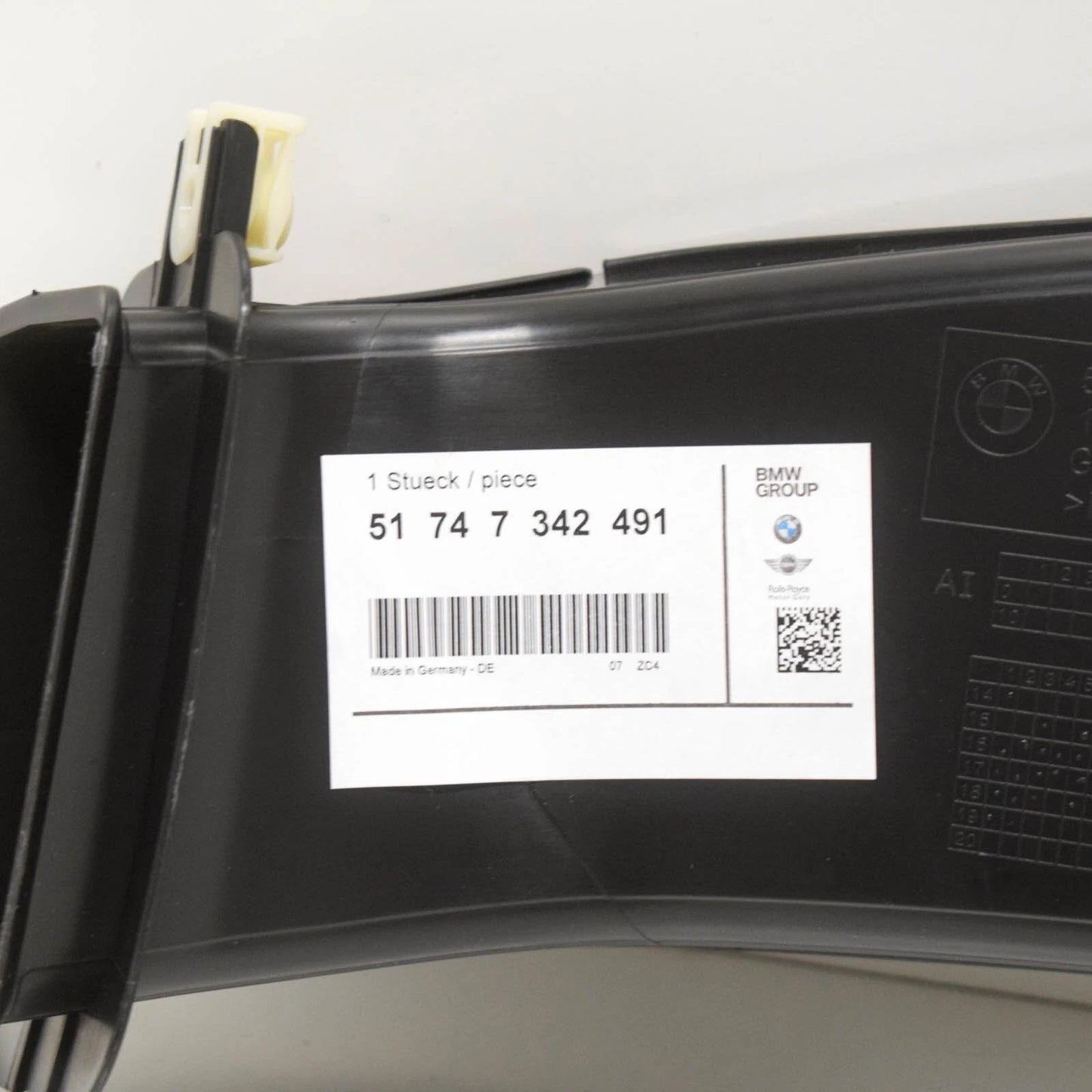 NEW BMW X1 F48 FRONT LEFT BRAKE AIR DUCT 51747342491 7342491 2015 ORIGINAL