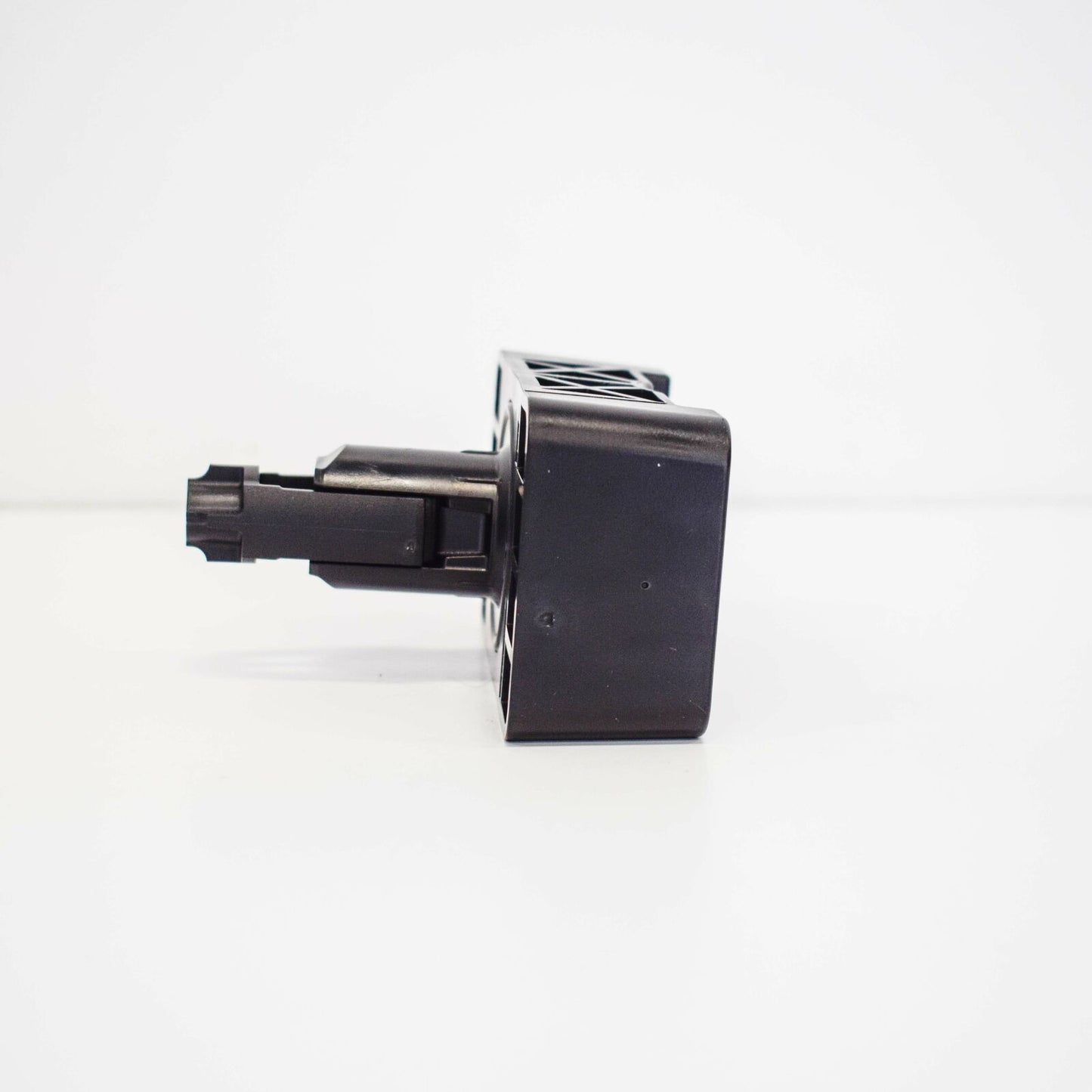 NEW MB GLK-CLASS X204 FRONT RIGHT CAR MOUNTING JACK PAD A2046900009 2015