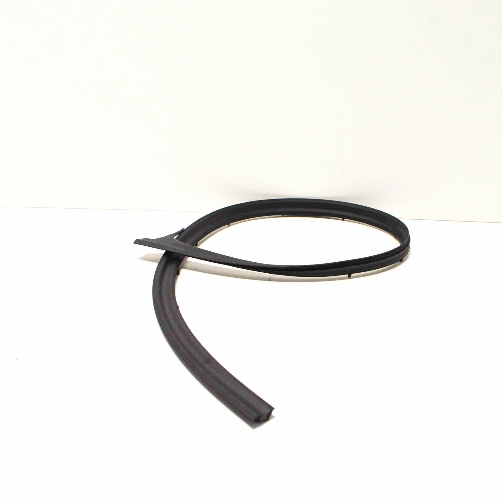 NEW VOLKSWAGEN AMAROK MK1 RIGHT UPPER OUTER DOOR SEAL 2H6837762B9B9