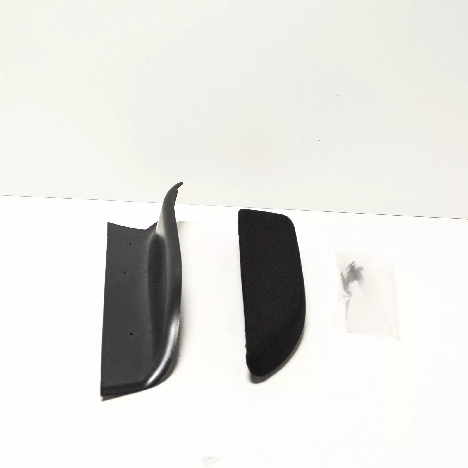 NEW VW CRAFTER 2E FRONT LEFT DOOR PANEL ARMREST 2E0867165A