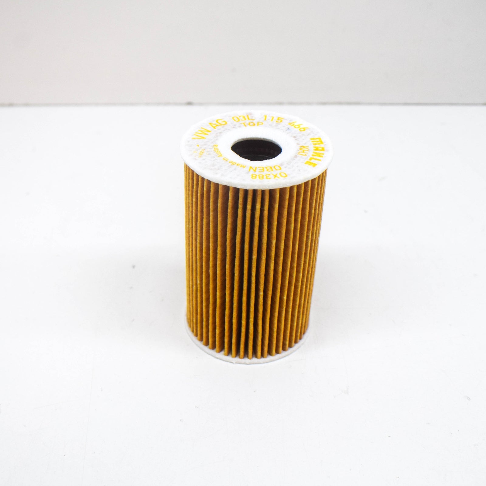 NEW AUDI Q5 8R OIL FILTER WITH GASKET 03L115562 ORIGINAL