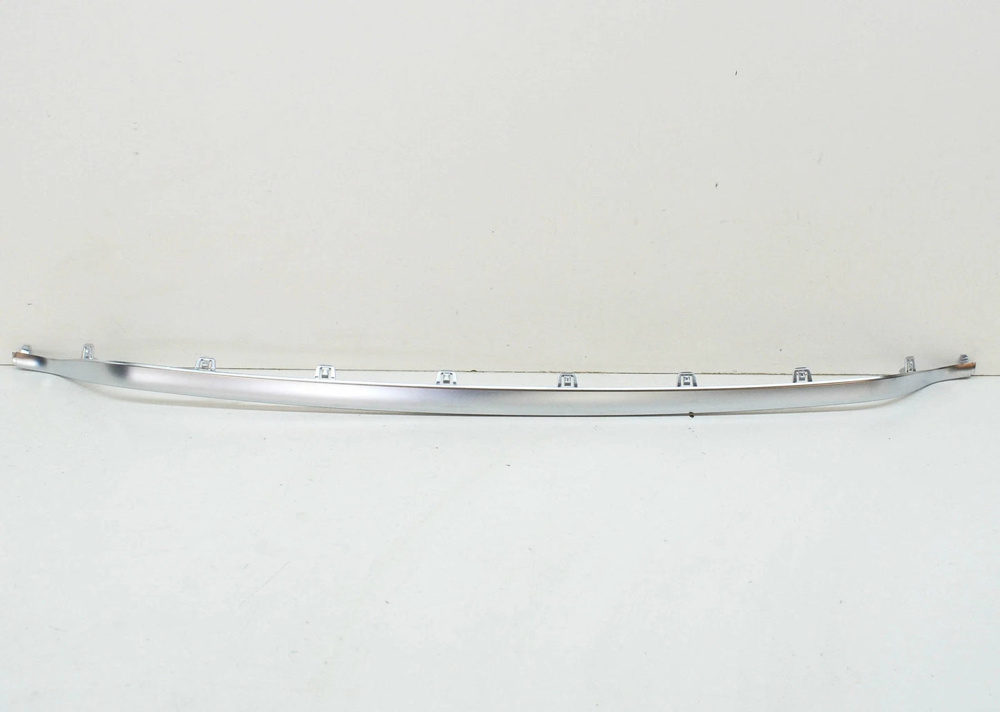 NEW MERCEDES-BENZ E W213 REAR BUMPER CENTER MOLDING TRIM A2138854601 ORIGINAL