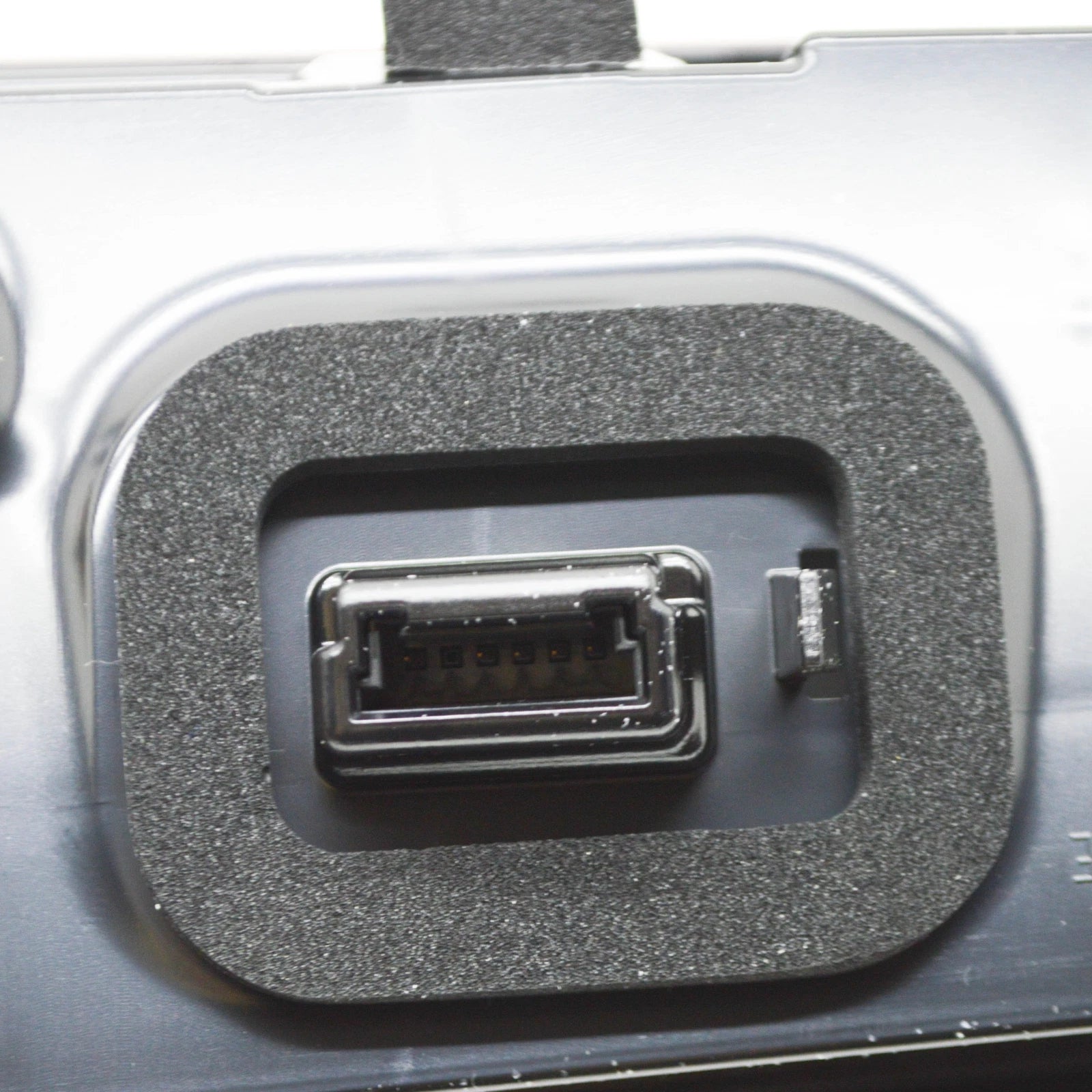 NEW BMW 2 GRAN COUPE F44 REAR LEFT TRUNK LED INNER LIGHT LHD 63217465469