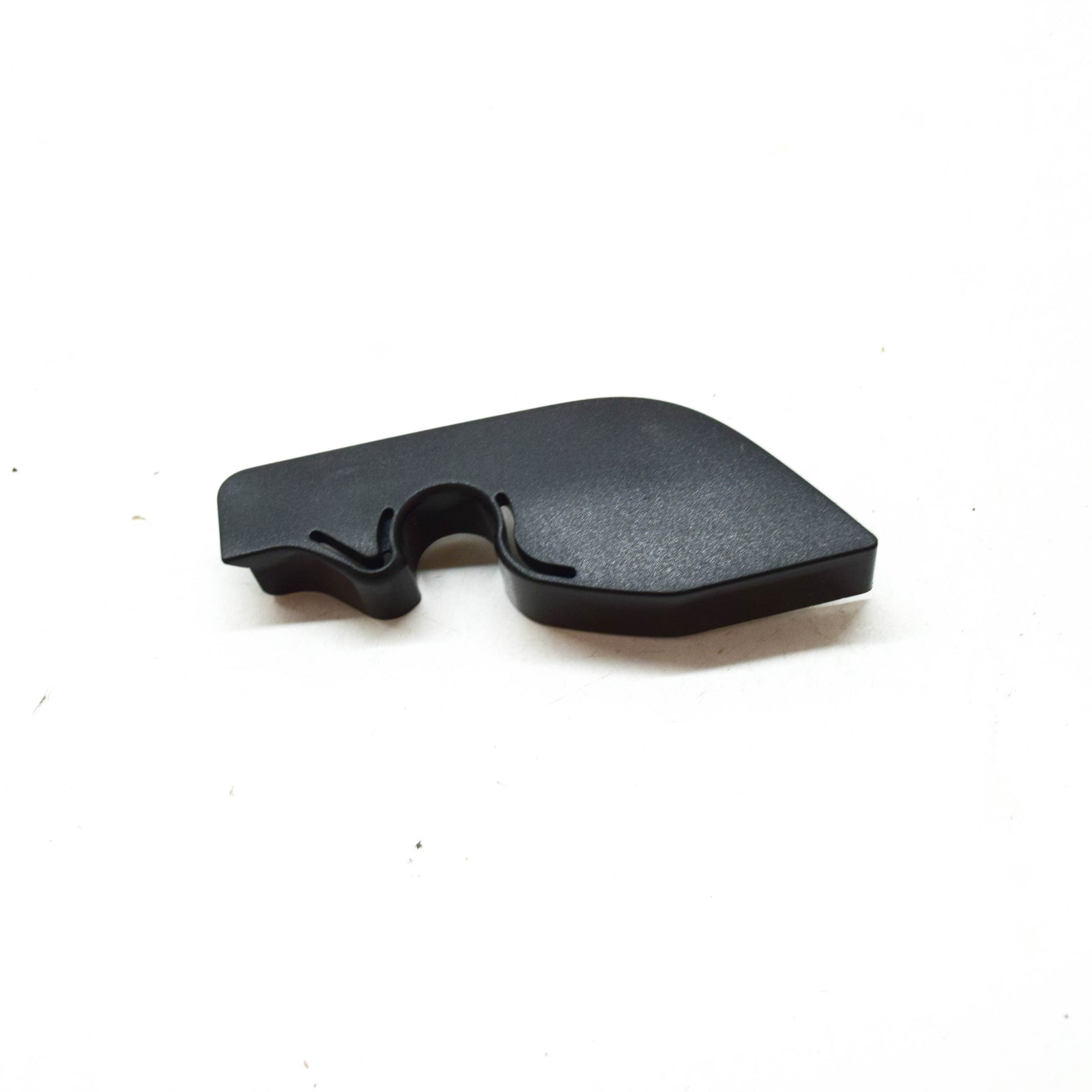 new skoda fabia 5j parcel shelf right retainer 5j6867378f original